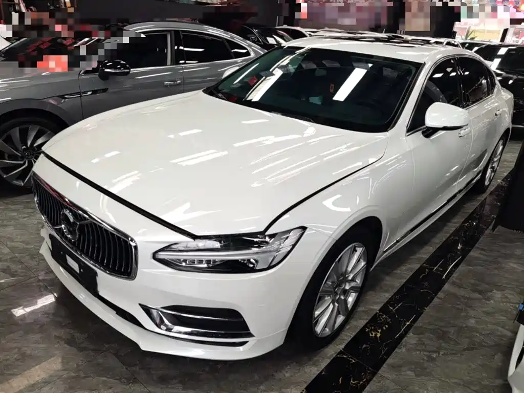 Volvo S90 2020 T5 Momentum Luxury Edition
