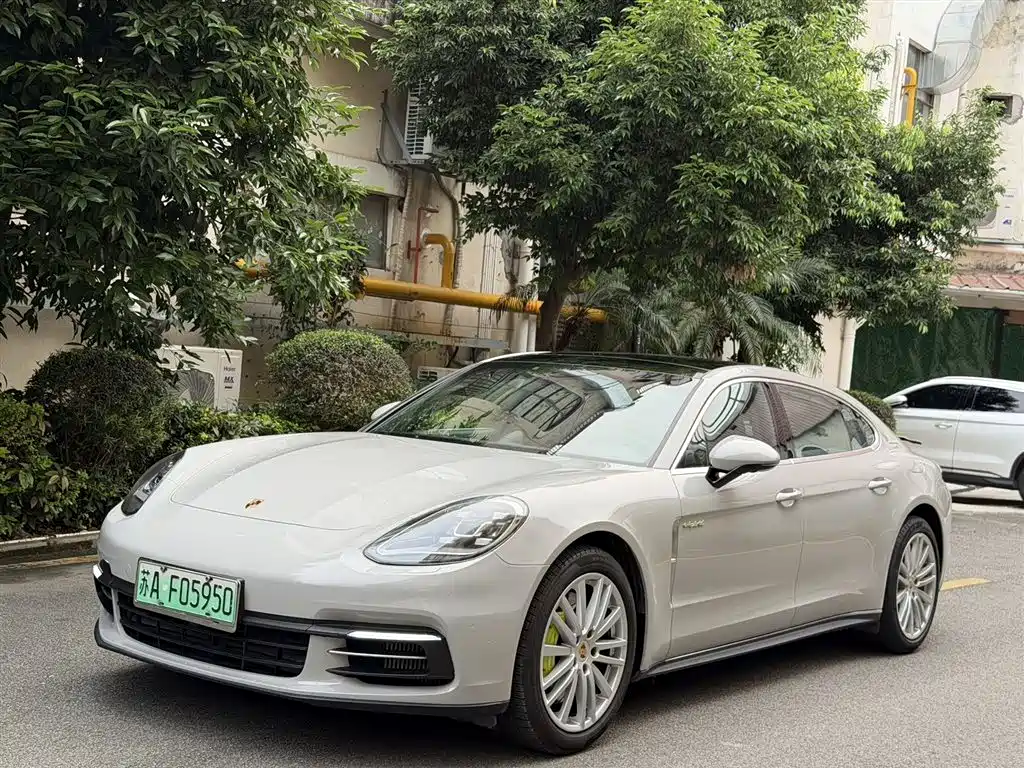 PORSCHE PANAMERA NEW ENERGY