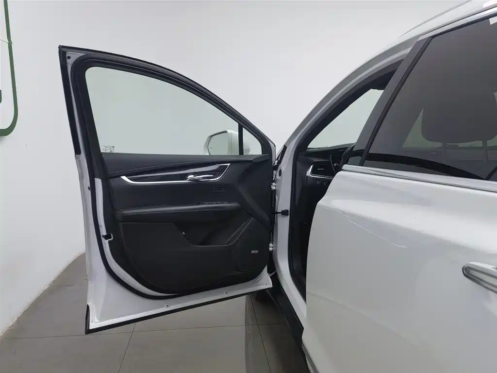 Cadillac XT5 2021 2.0T 4WD Luxury Edition фото 8
