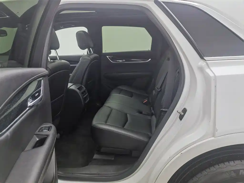 Cadillac XT5 2021 2.0T 4WD Luxury Edition фото 15