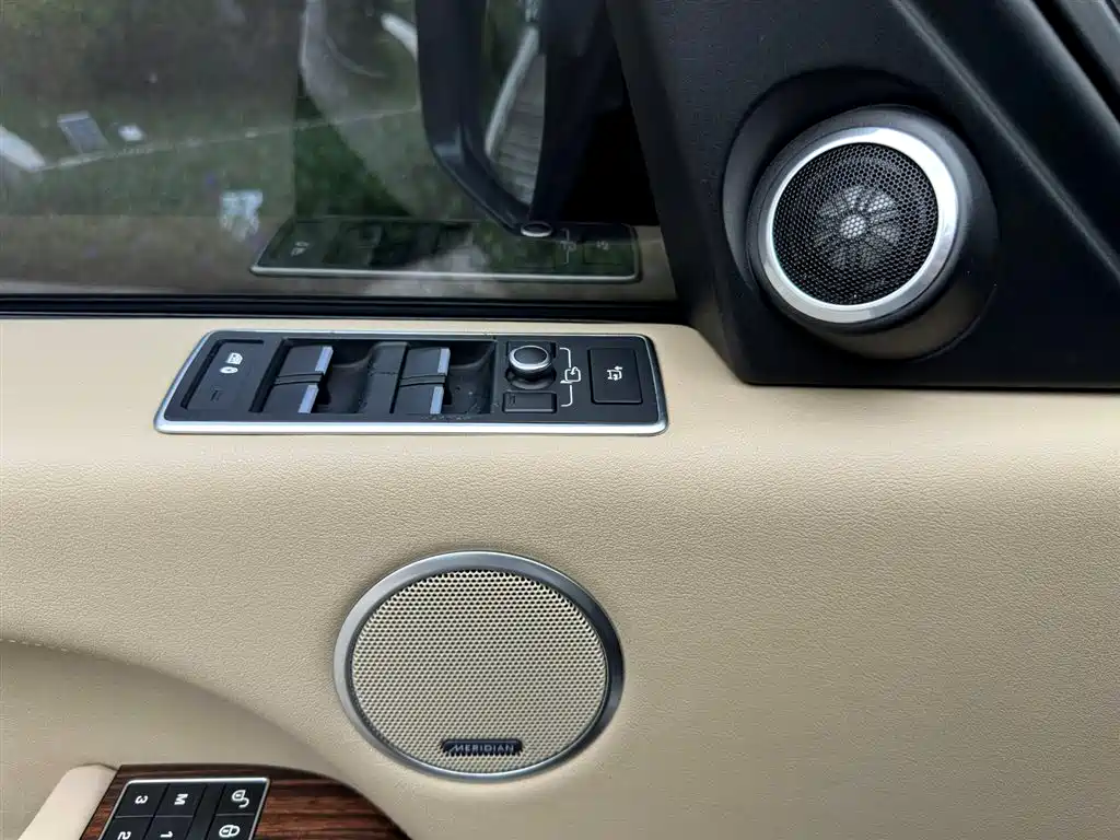 Land Rover Range Rover 2017 3.0 SC V6 Vogue LWB (Long Wheelbase) фото 20