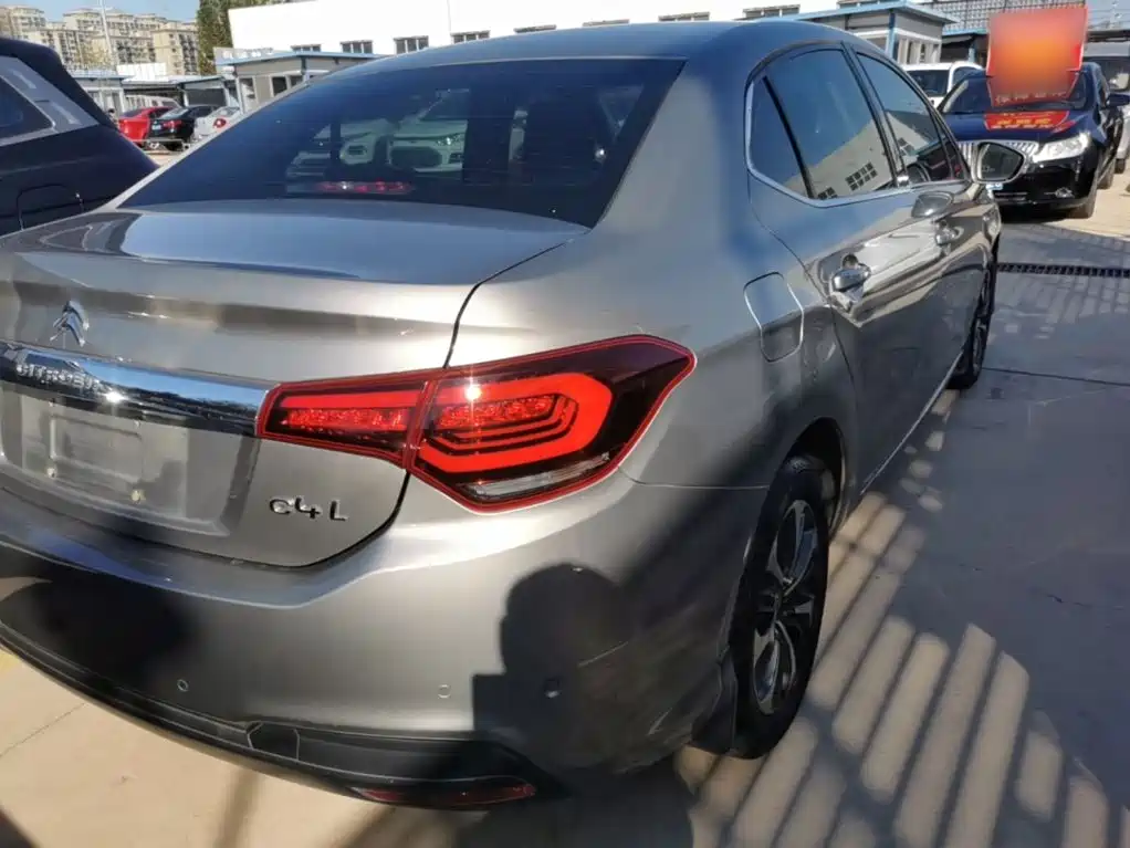 Citroën C4L 2017 2016 1.2T Auto Elite Version