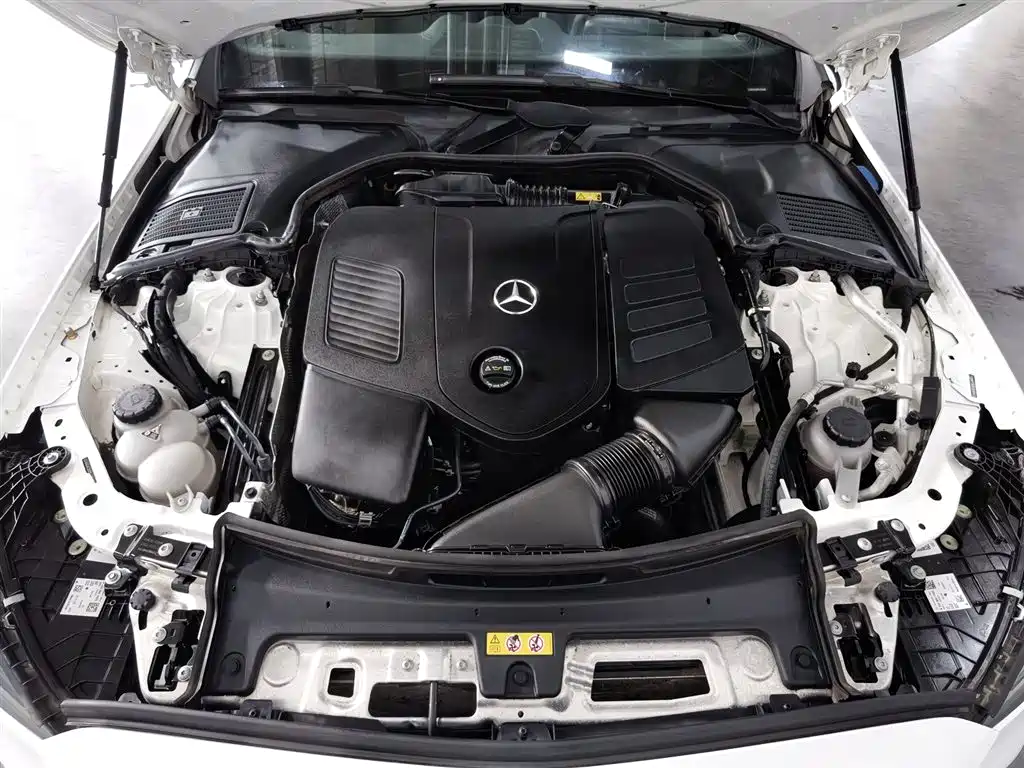 Mercedes-Benz C-Class 2023 C 260 L Night Edition Sport фото 6