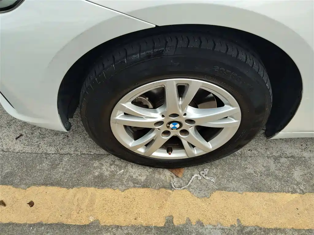 BMW 2 Series Gran Tourer 2015 218i Leading фото 23