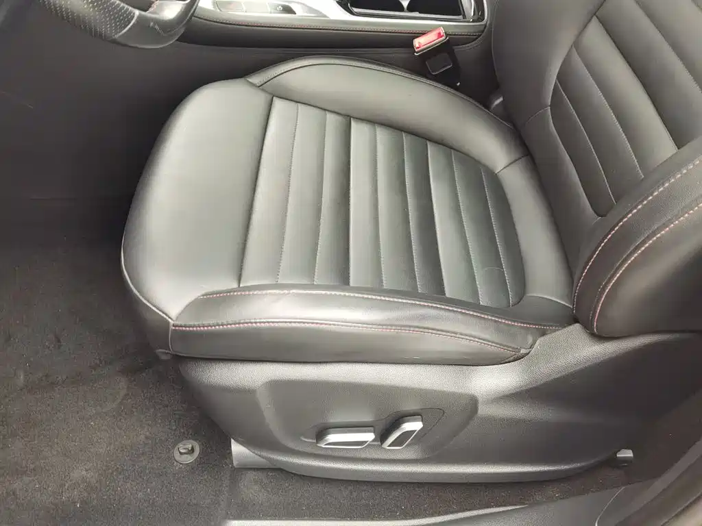 MG HS 2019 2018 20T Auto 2WD Hormone Excitement Edition (China V)