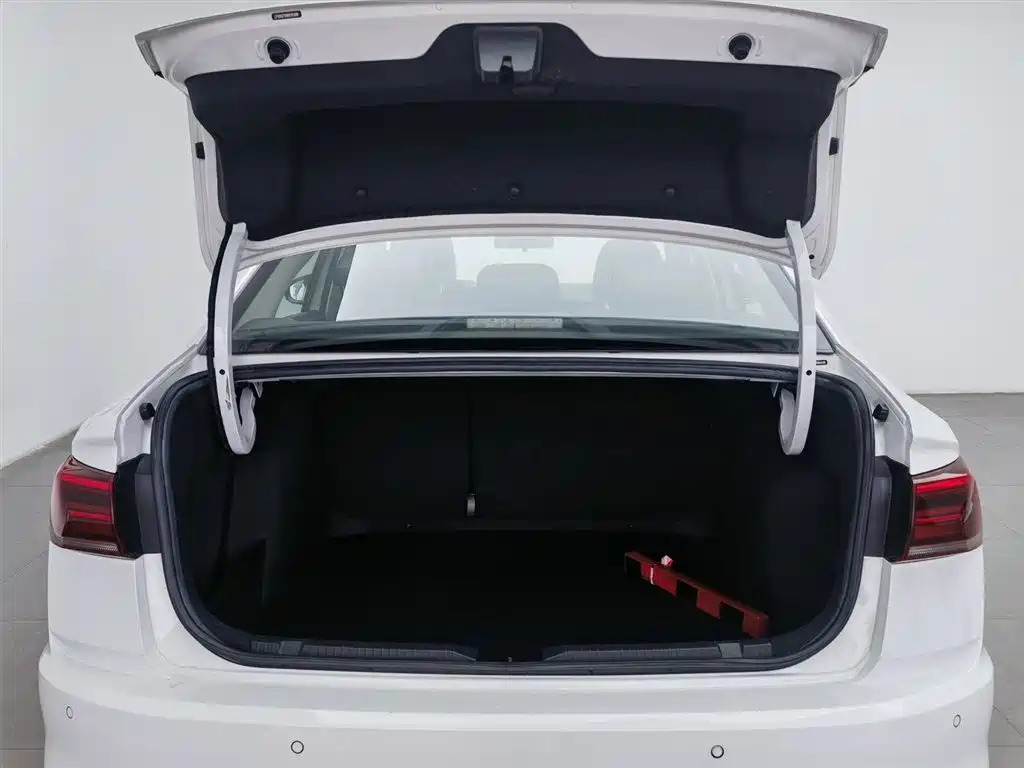 Volkswagen Bora 2019 Facelift 280TSI DSG Elite China VI фото 16