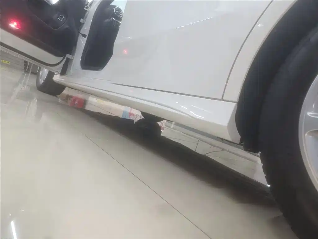 Mercedes-Benz A-Class 2019 A 200 L Sport Sedan фото 6