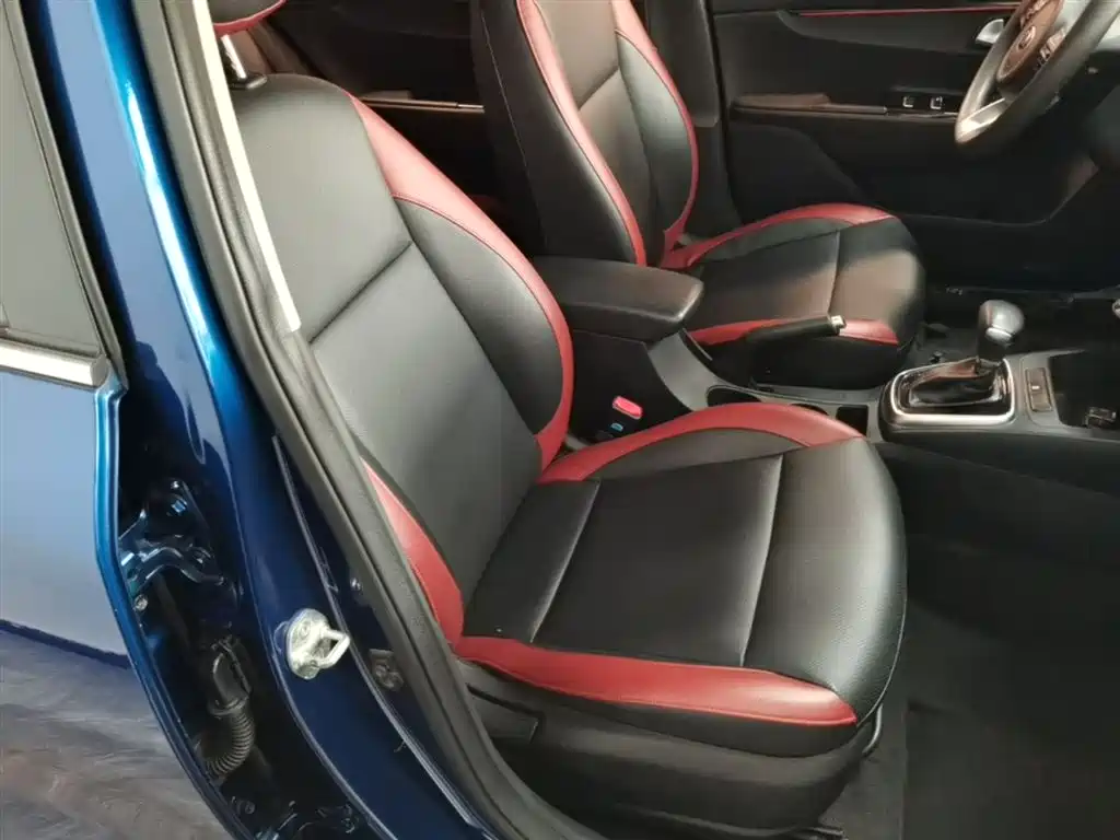Kia KX CROSS 2017 1.4L AT GLS фото 20