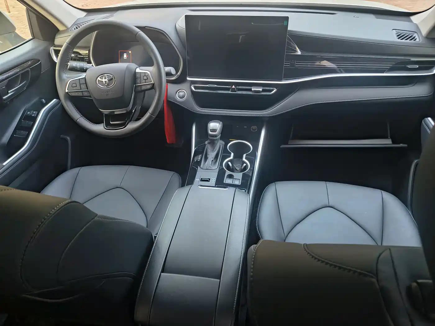 TOYOTA HIGHLANDER