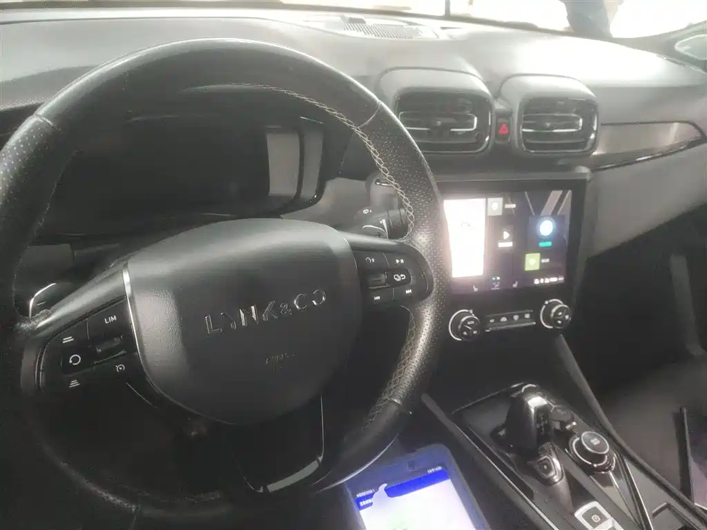 Lynk & Co 03 2021 1.5TD DCT Jin Champion Edition фото 10
