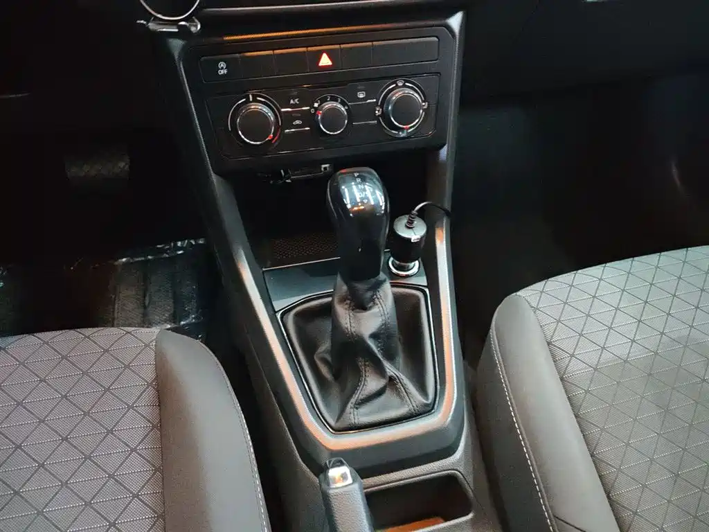 Volkswagen T-Cross 2019 1.5L Automatic Trend Edition фото 14