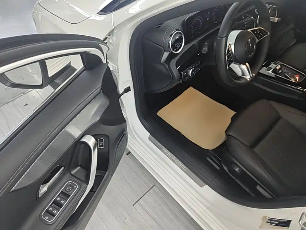 Photo 12 - Mercedes-Benz A-Class