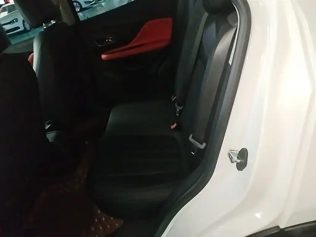 Buick Encore 2014 1.4T Automatic 2WD Urban Elite фото 17