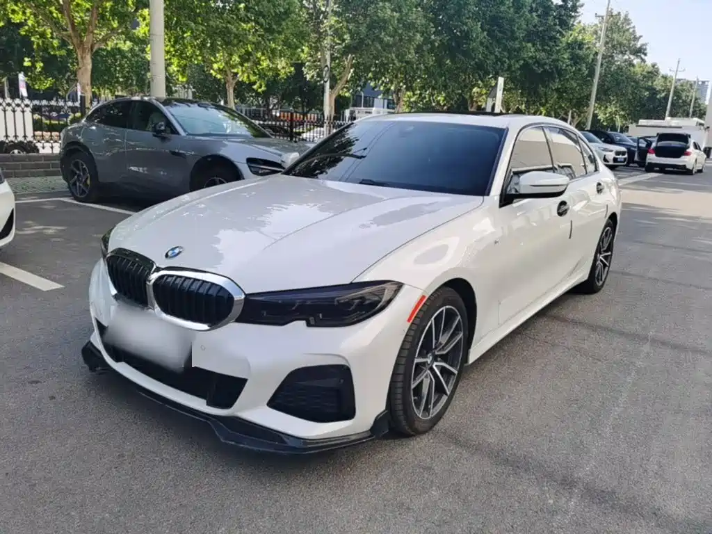 BMW 3-SERIES