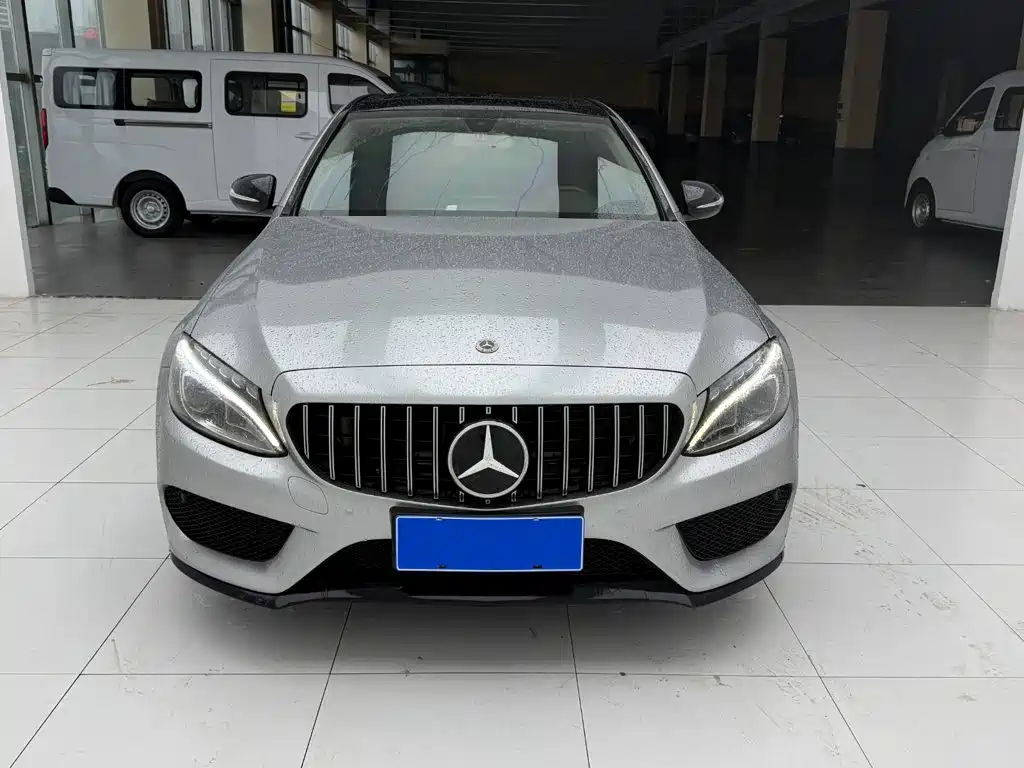 Фото 1 - Mercedes-Benz C-Class