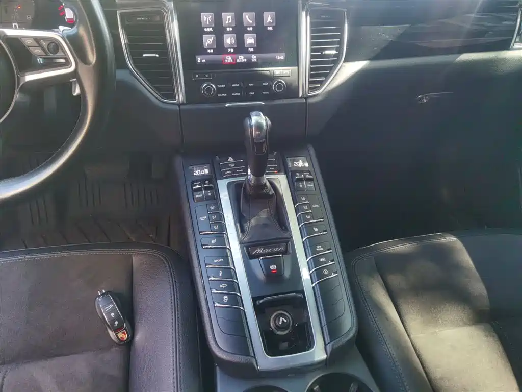Porsche Macan 2017 Macan S 3.0T фото 14