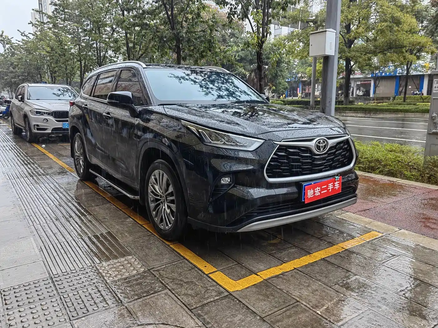 Toyota Highlander 2024 380T AWD Luxury 7-Seater фото 5