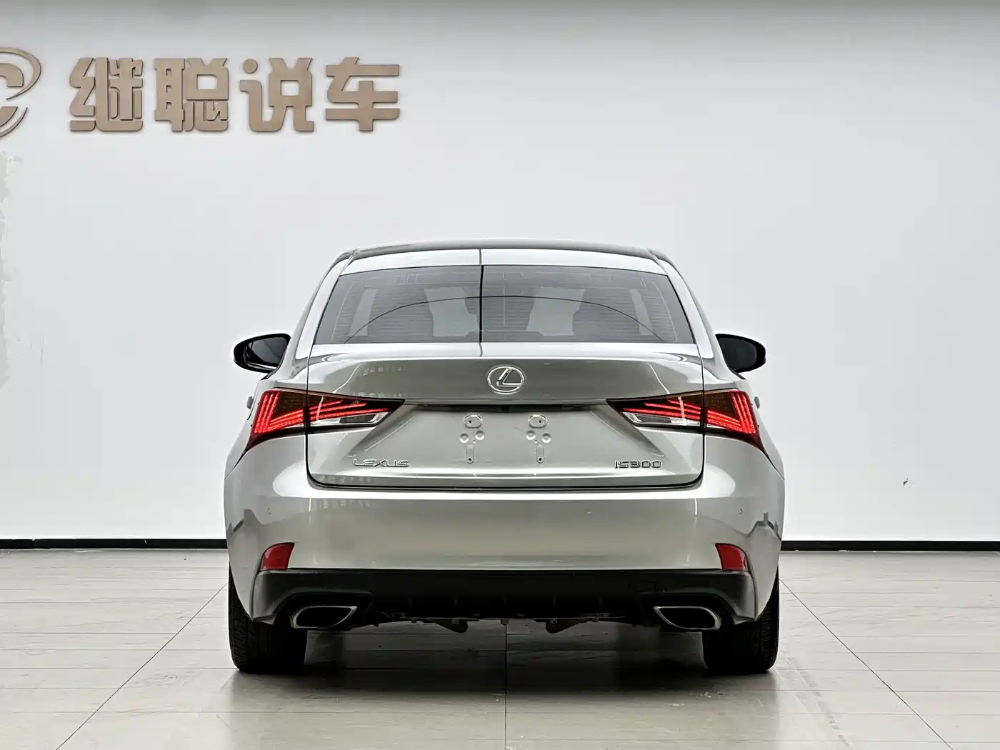 Lexus IS 2017 300 F SPORT фото 3