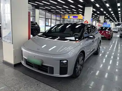 Li Auto i6