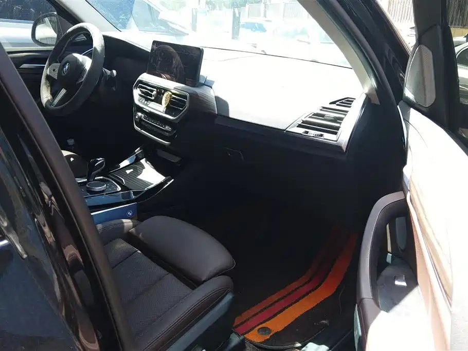 BMW X3 2022 Facelift xDrive30i Leading M Shadow Edition фото 8