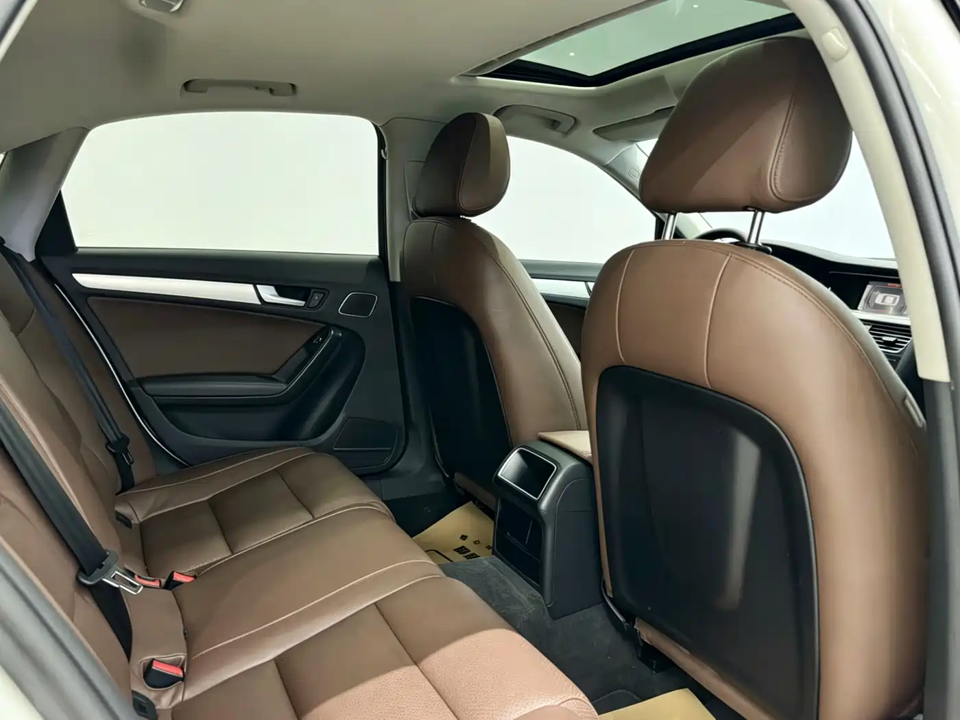 Audi A4L 2013 35 TFSI Automatic Standard фото 14
