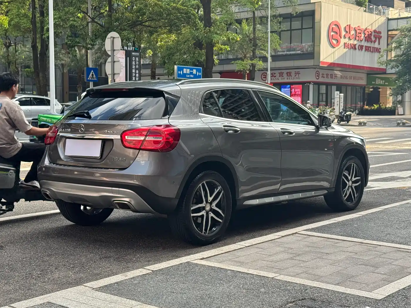 Mercedes-Benz GLA 2016 GLA 220 4MATIC Fashion фото 13