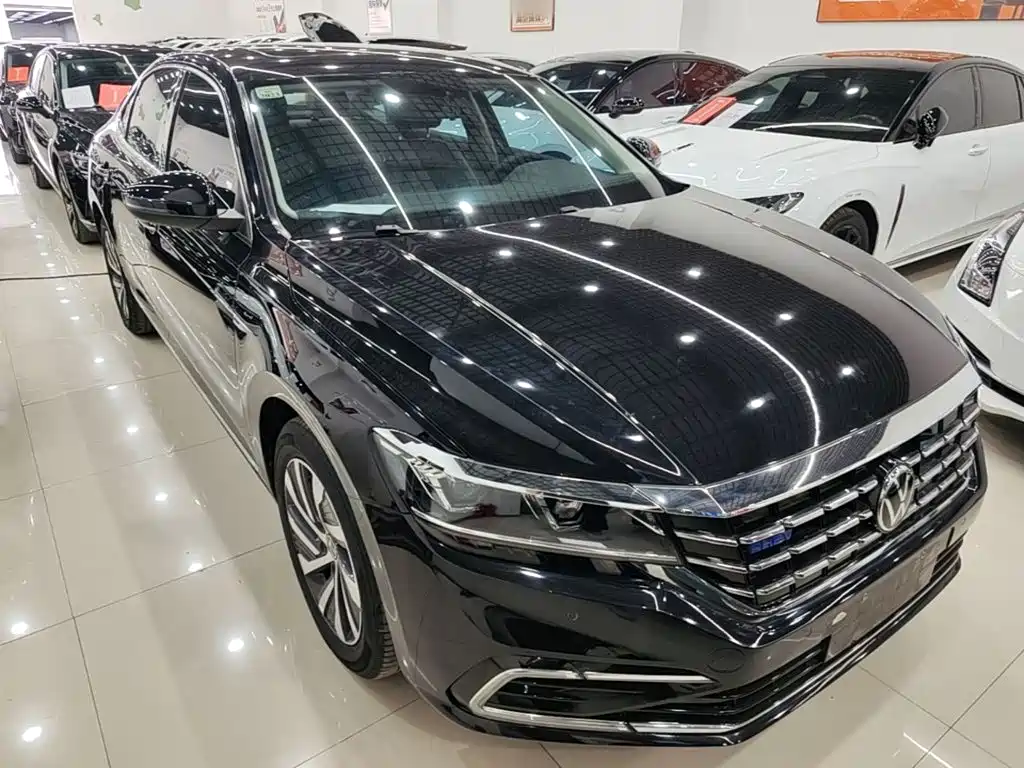 VOLKSWAGEN PASSAT NEW ENERGY