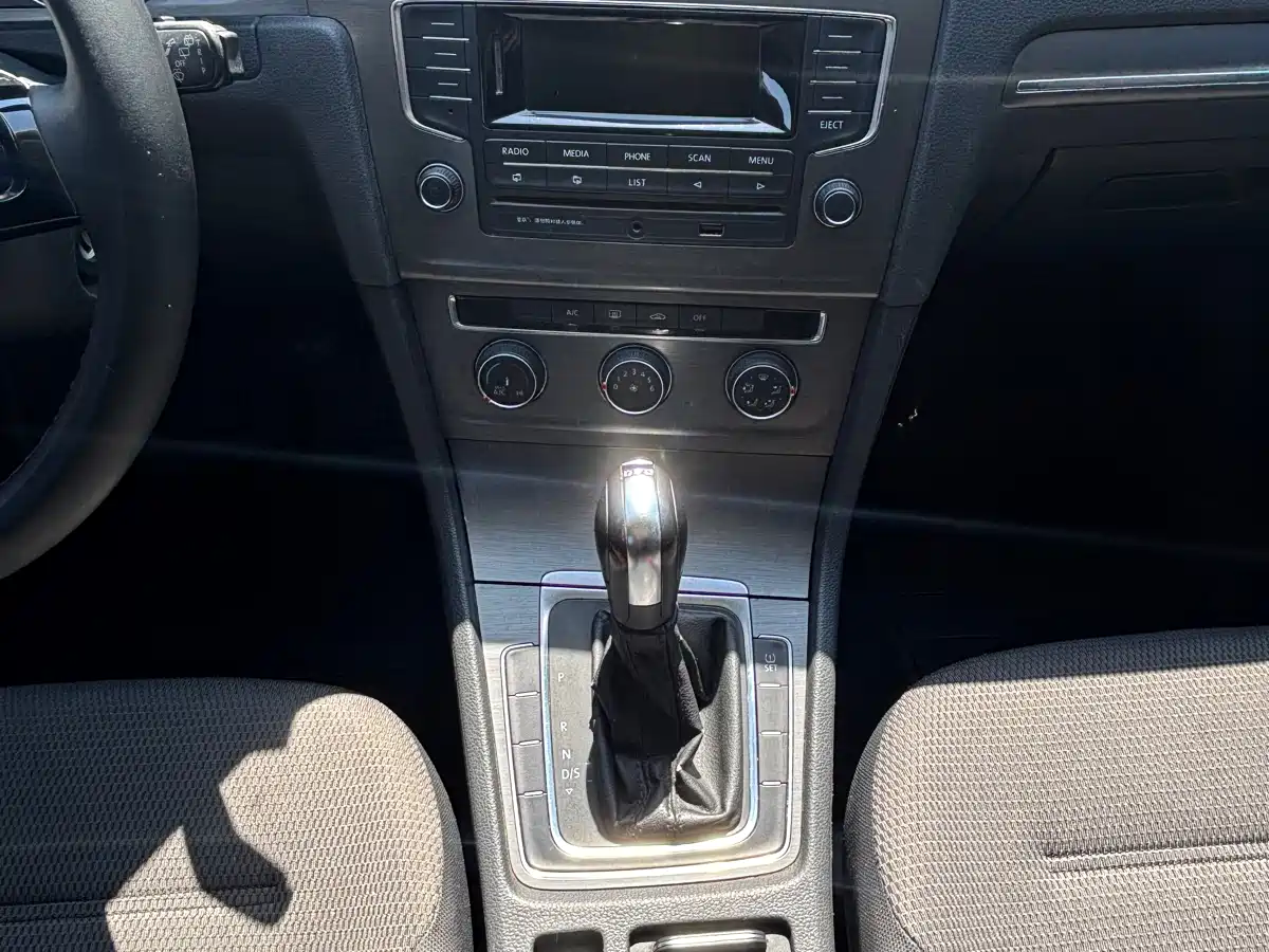 Volkswagen Golf 2014 1.4TSI Automatic Comfort фото 9