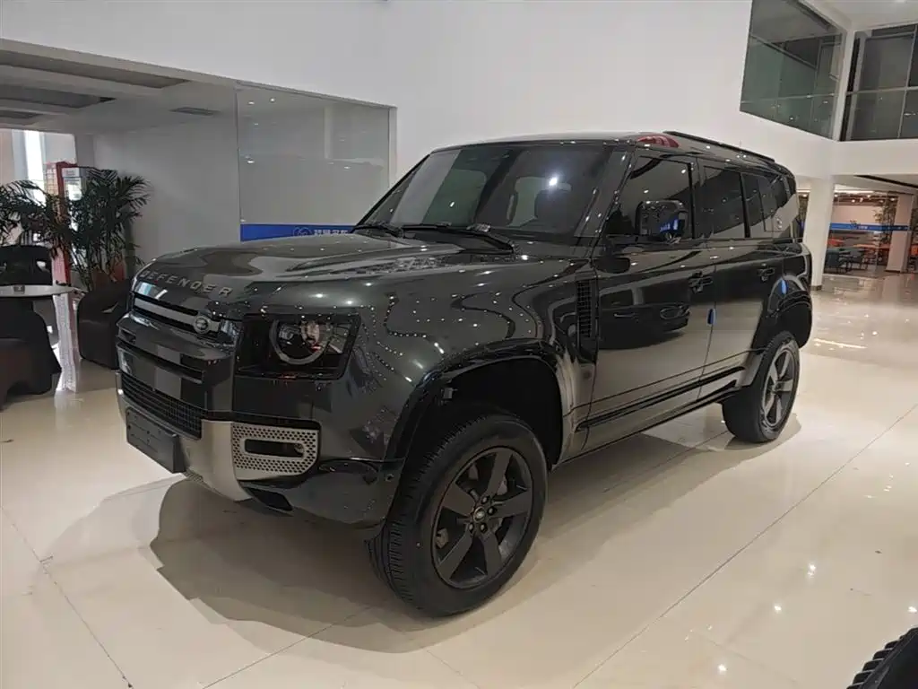 Land Rover Defender 2024 110 3.0T P400 X-DYNAMIC HSE фото 2