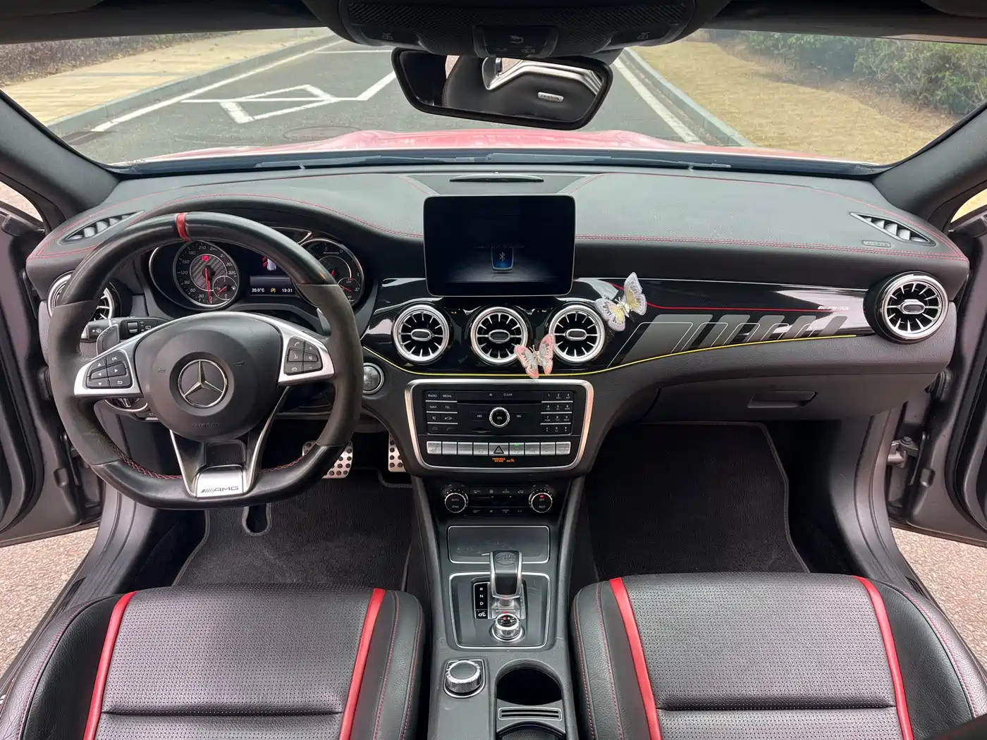 Mercedes-Benz GLA AMG 2017 AMG GLA 45 4MATIC фото 13