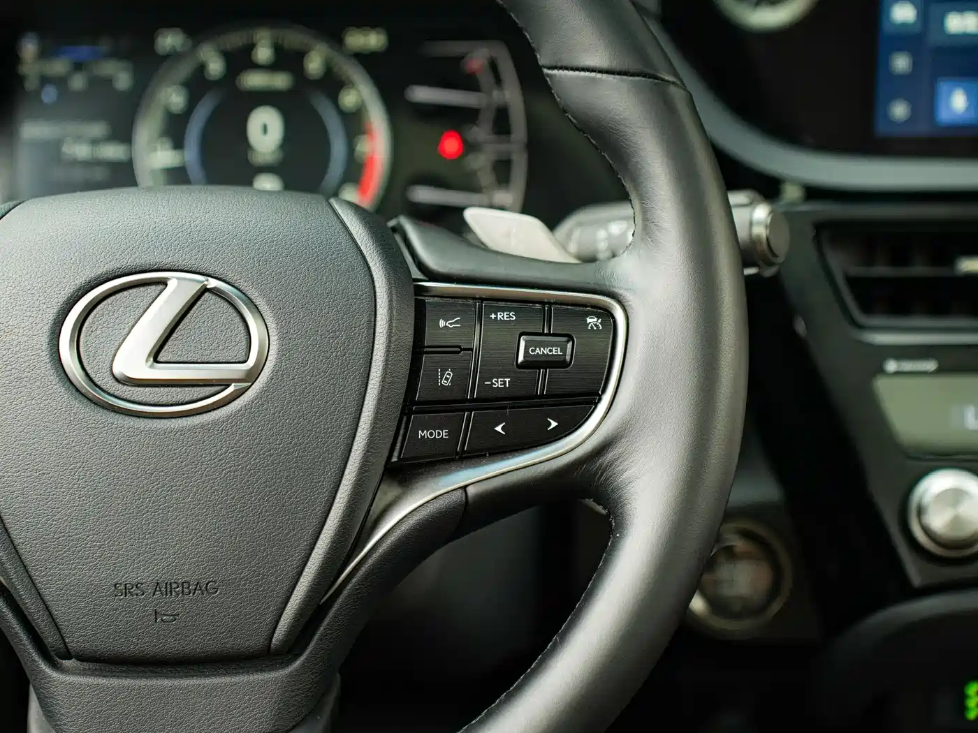 Lexus ES 2024 200 Premium Edition фото 20