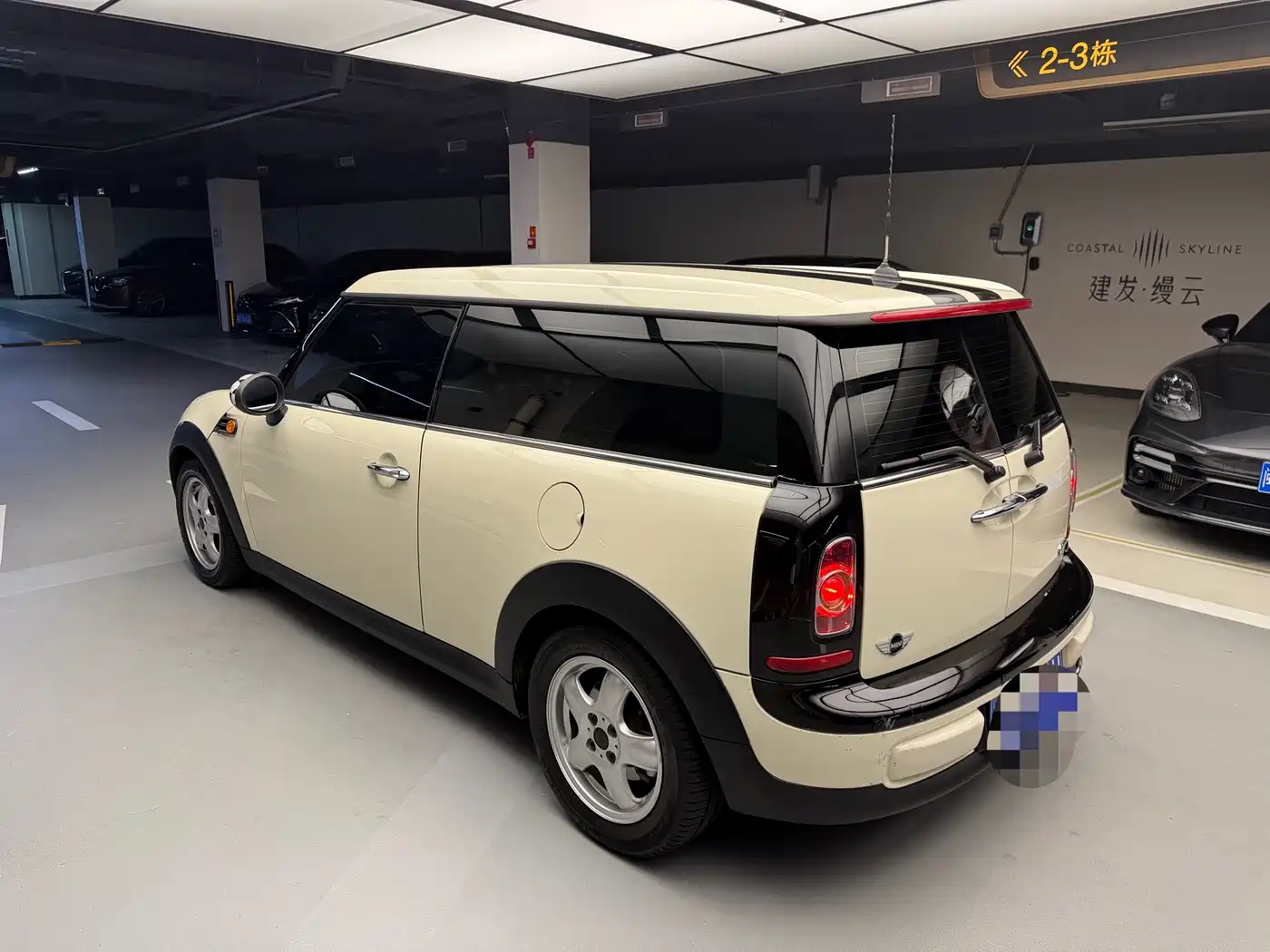 MINI CLUBMAN 2011 2011 1.6L ONE