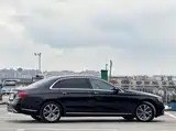 Фото 5 - Mercedes-Benz E-Class