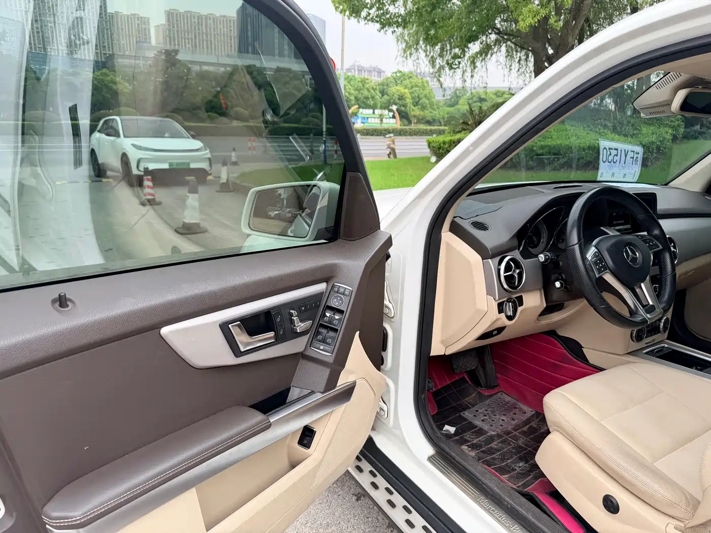 Mercedes-Benz GLK-Class 2015 GLK 260 4MATIC Fashion Ultimate Edition фото 9