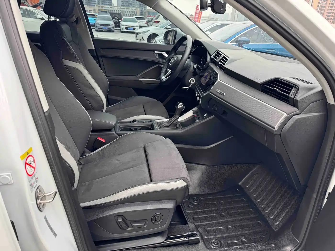 Audi Q3 2022 35 TFSI Progressive Dynamic фото 14