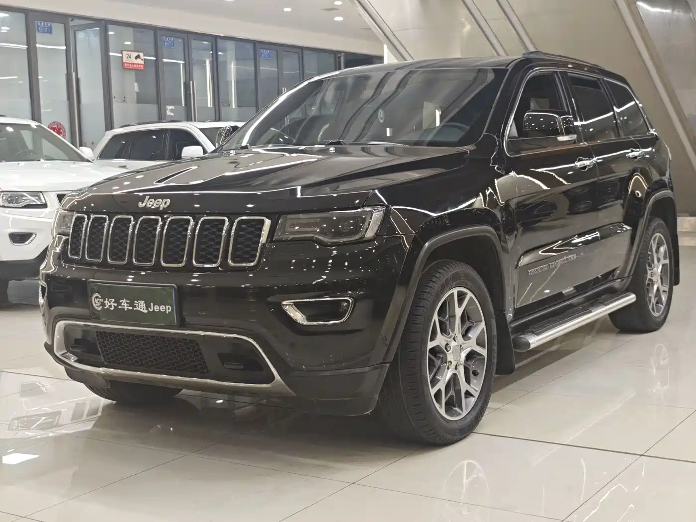 Jeep Grand Cherokee (Import) 2020 2020 3.0L Elite Navigation Edition