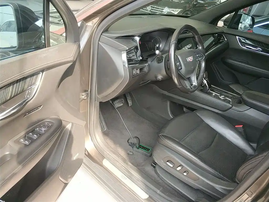 Cadillac XT6 2020 28T 6-Seater Luxury Model фото 16