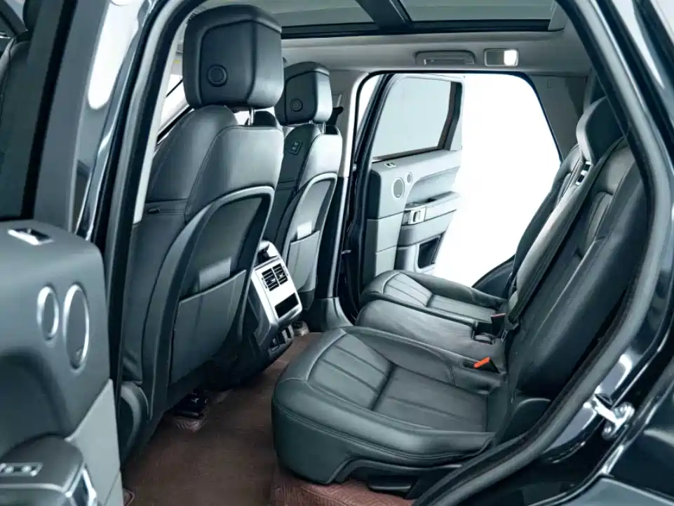 Land Rover Range Rover Sport 2021 3.0 L6 SE фото 7