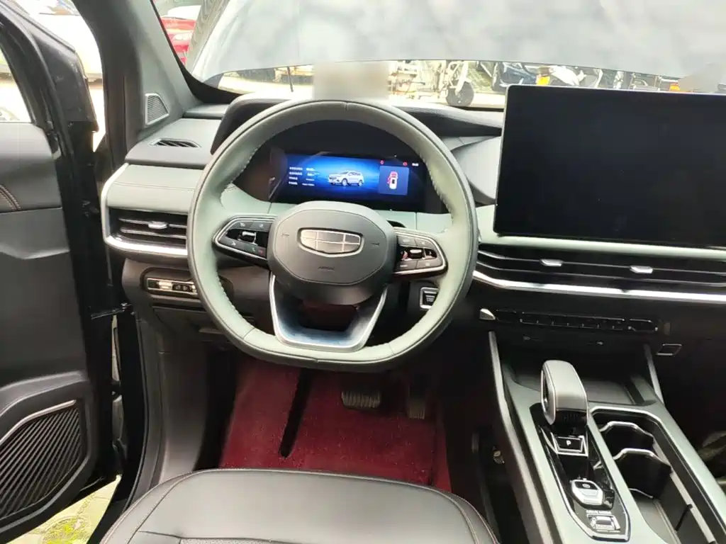 صورة 11 - Geely Haoyue L