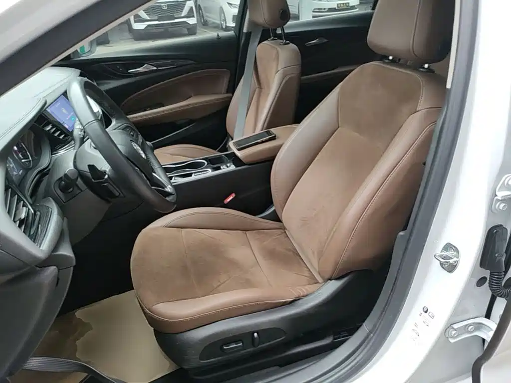 BUICK REGAL