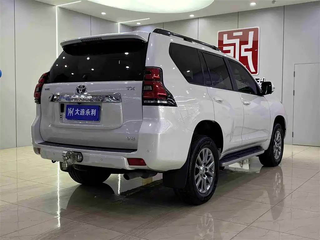 Toyota Prado 2018 3.5L Auto TX фото 17