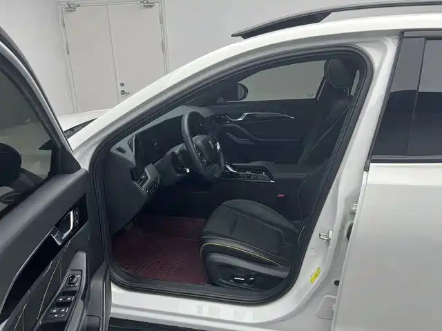Besturn Bestune B70S 2022 2022 1.5T Smart Trend Commander