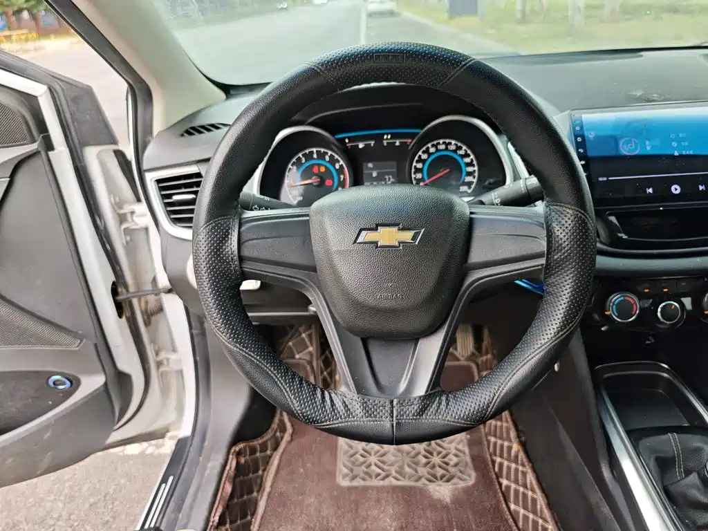 Photo 11 - Chevrolet Cavalier