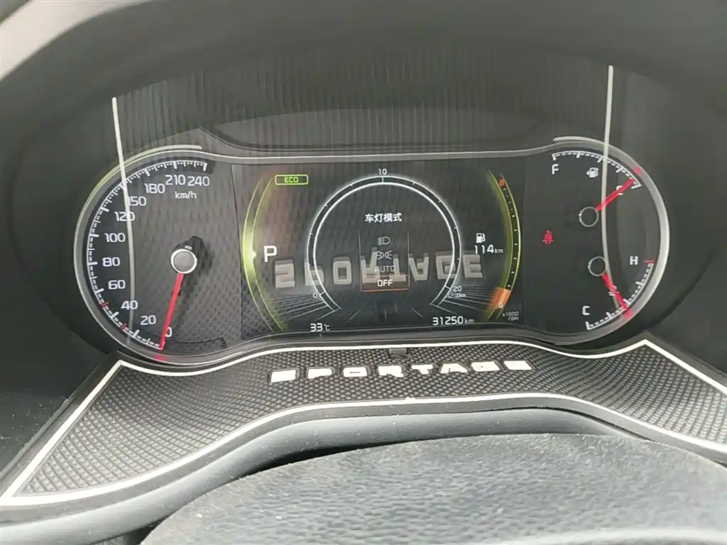 Kia Sportage 2019 2.0L Automatic Smart Luxury Edition фото 12