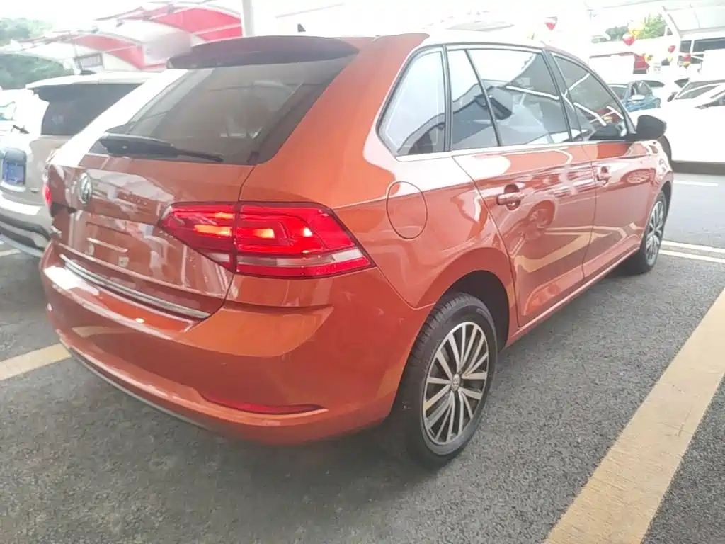 Photo 7 - Volkswagen Santana