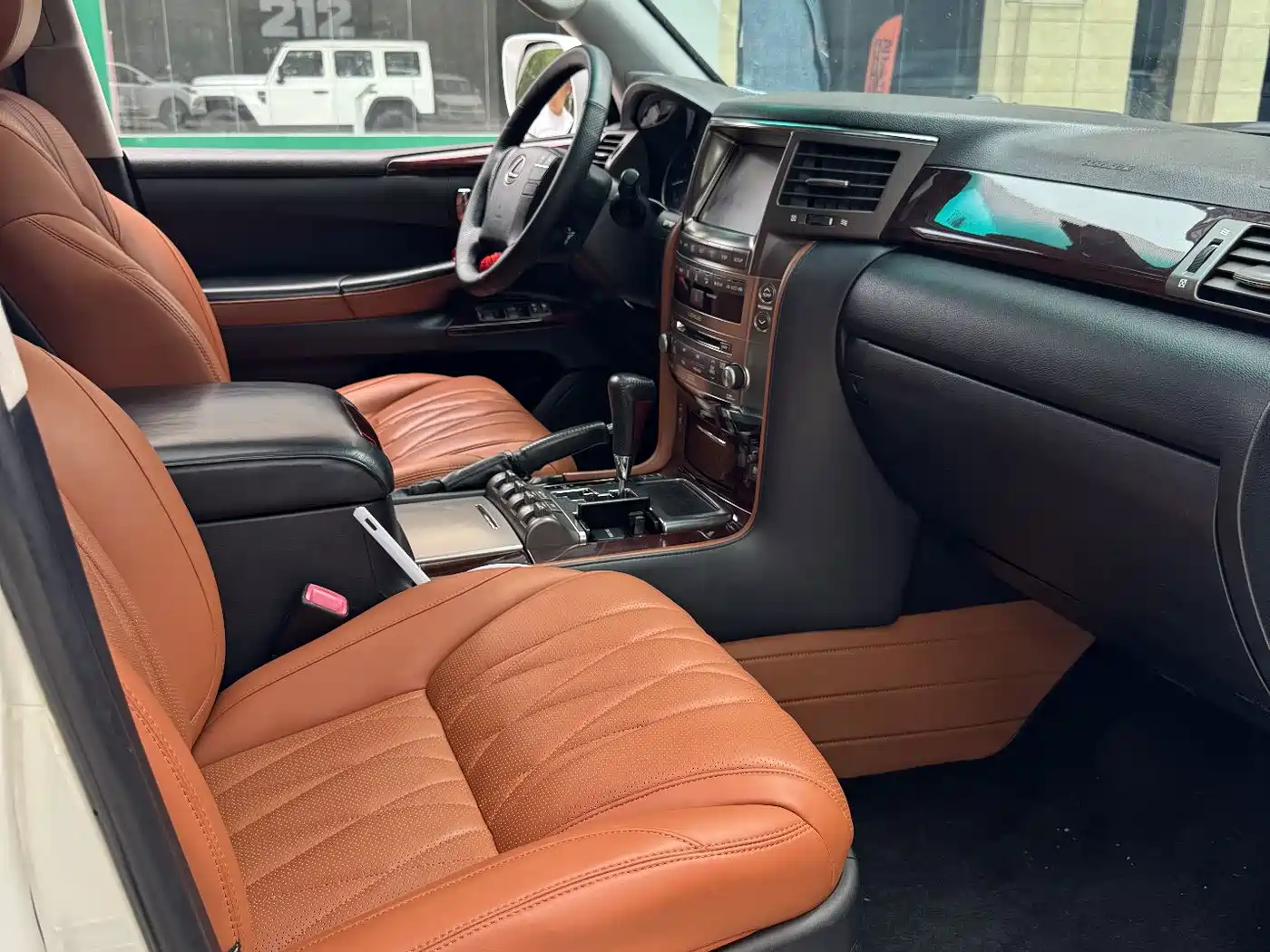 Lexus LX 2011 2009 570