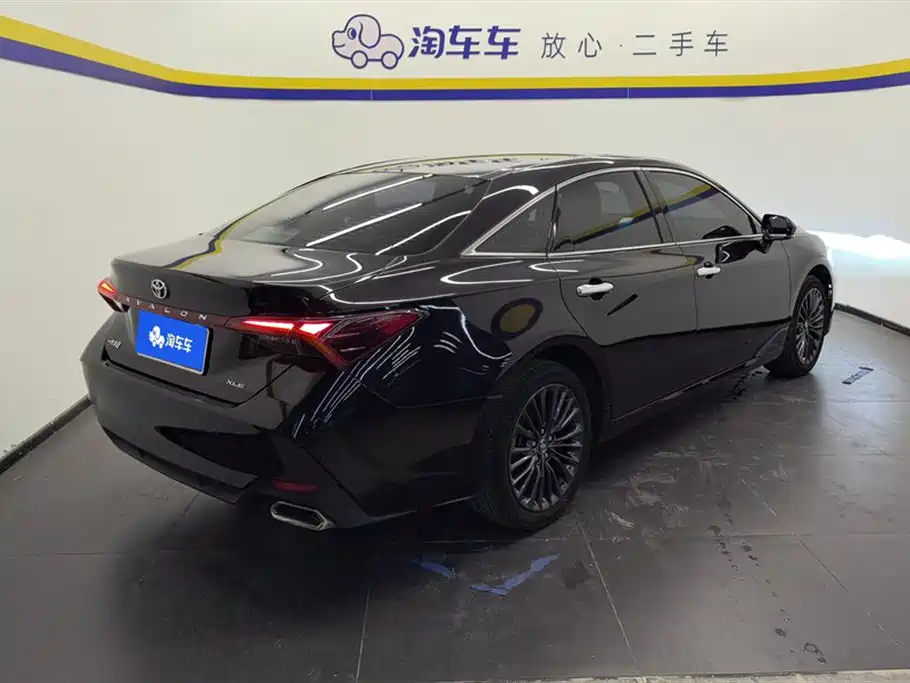 Toyota Avalon 2019 2.0L XLE Premium Edition (China VI) фото 3