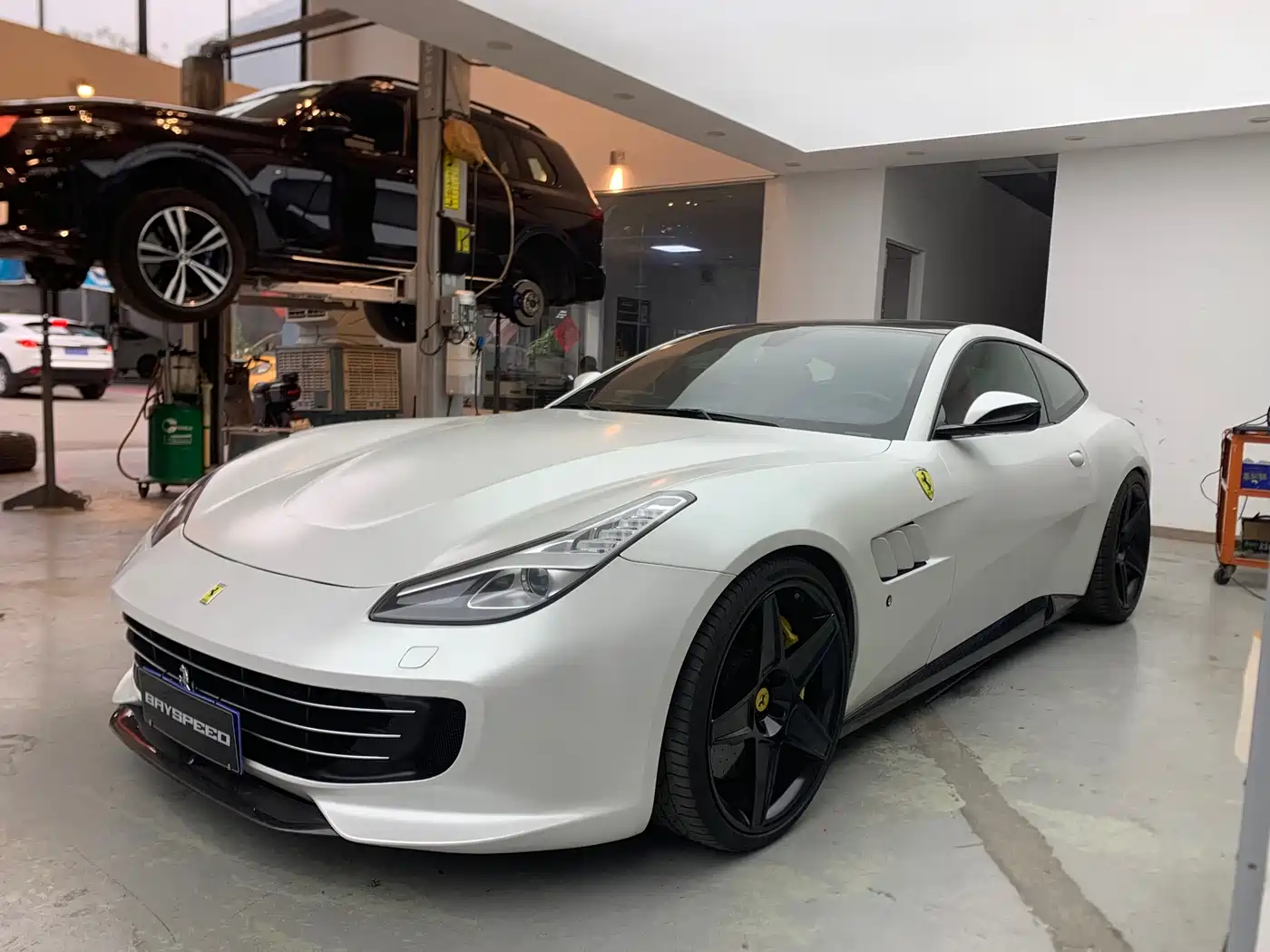 Ferrari GTC4Lusso 2018 2016 6.3L V12
