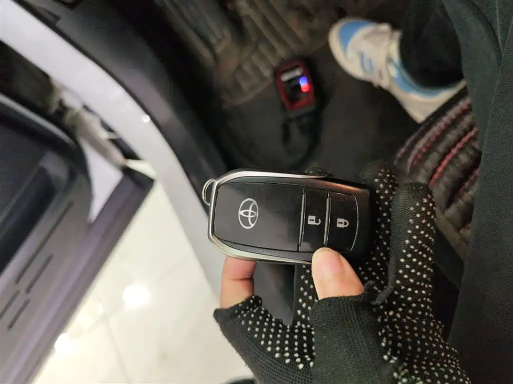 Toyota RAV4 Rongfang 2018 2.0L CVT 2WD Trend X Edition фото 9