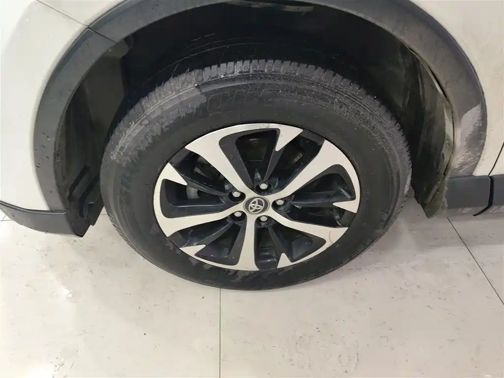 Toyota RAV4 Rongfang 2018 2.0L CVT 2WD Trend X Edition фото 23